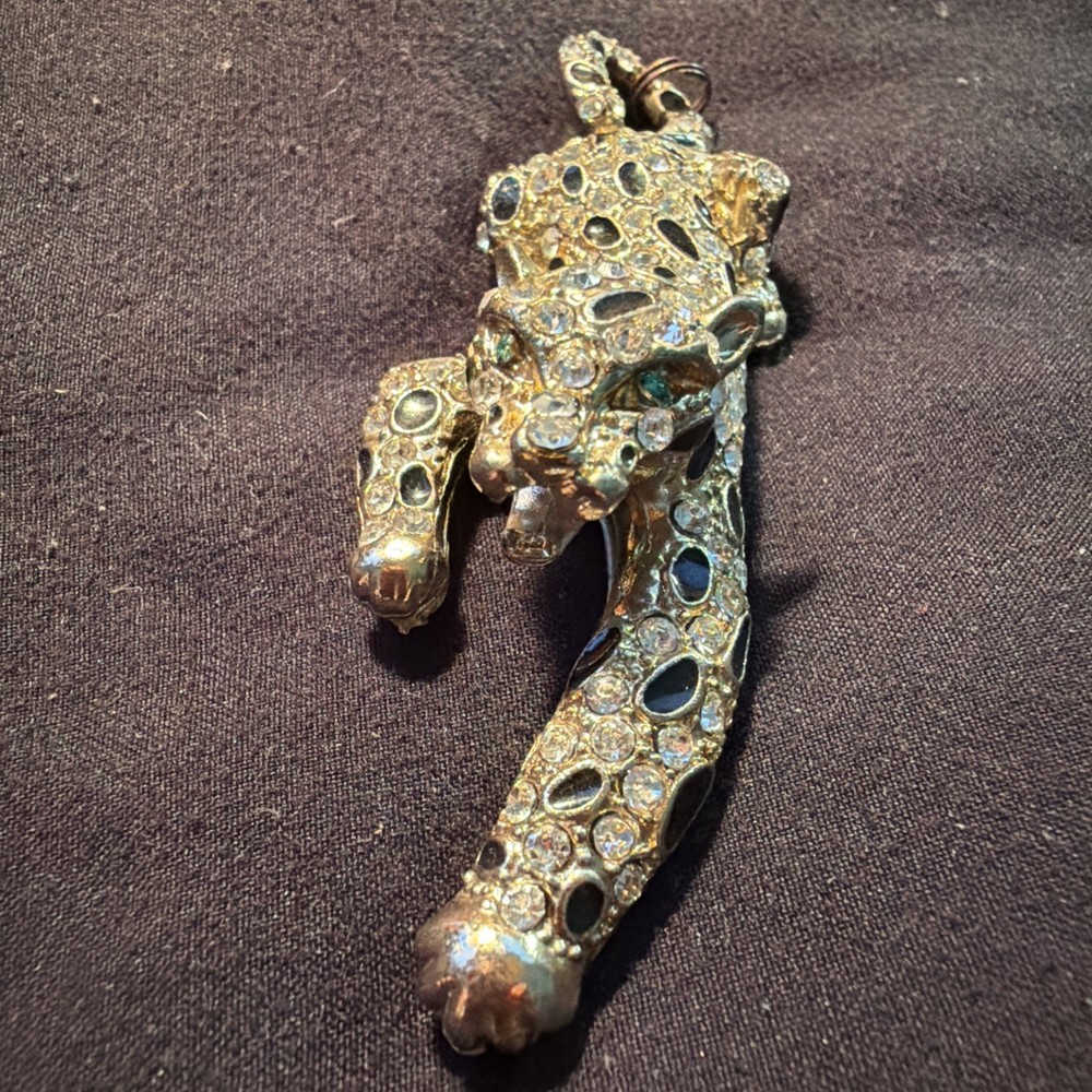 Gold Tone Leopard Gemstone Pendant Old Pawn Green Gem E