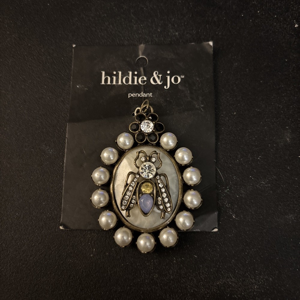 Hildie & Jo Fly Rhinestone Faux Pearls