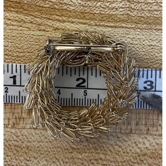 Vintage Unbranded Paperclip Wreath Brooch Office Core Kitschy Festive Holiday