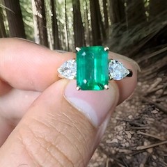 14k Yellow Engagement Ring 4.37ct. Natural Green Emerald Rectangular Shape