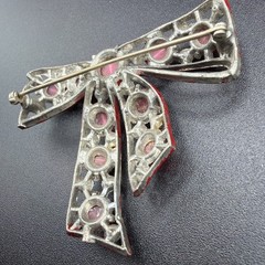 Vintage Coro Pink Moonglow Cabochon Bow Rhinestone Red Enamel Brooch Pin 2.5”