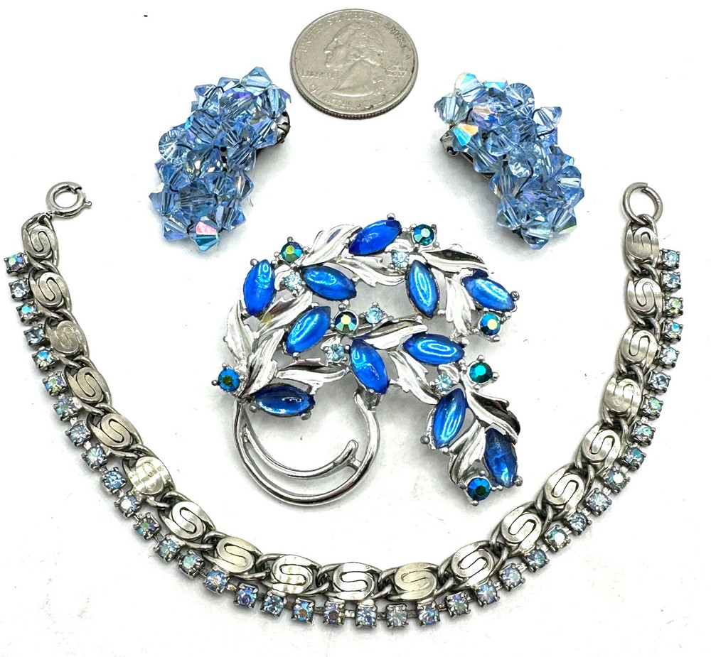Lot Blue Sarah Coventry Marquise Cab Brooch AB Earrings & Silver Tone Bracelet