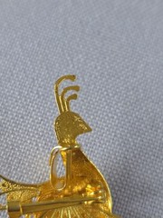 Vintage Peacock Gold Tone Floating Gem Filigree Pendant Brooch Articulated