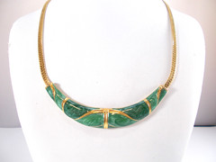 Signed Lady Remington Marbled Green Enamel Crescent Center Herringbone Necklace