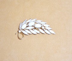 Beautiful D&E White Milk Glass Pin w/ Long, Thin Navettes by Juliana Jewelry