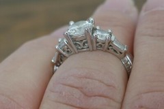 Vintage Sterling Silver & Cubic Zirconia Ring – Size 6.75 / 4.2 Grams