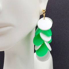 Green and White Multiple Plastic Disc Wiggly Dangle Vintage 80s Pierced Earrings