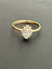 19k Yellow Gold 56pt Marquise Diamond Ring (C72)