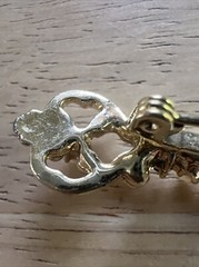 Beautiful Brooch Pin Gold Tone Faux Pearls Clear Rhinestones Key Shape 1 3/4″