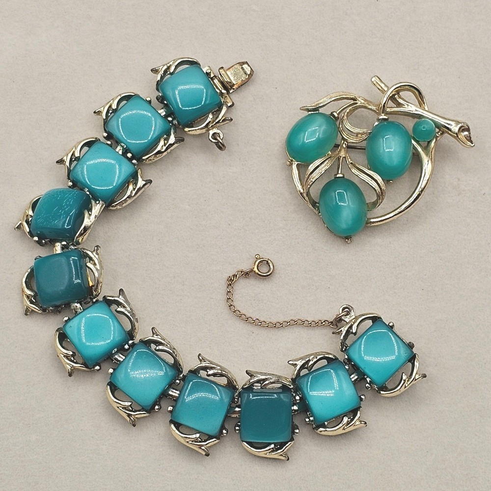 Vintage Teal Blue Moonglow Thermoset Bracelet + Lisner Brooch Cabochon Gold Tone