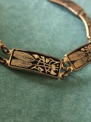Vintage Wheat Themed Damascene Gold Tone Black Enamel Links Bracelet – 7 Inches