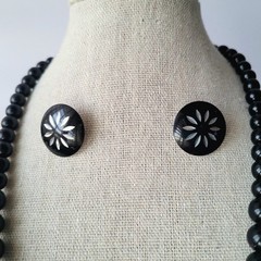 Vtg Japan Laser Cut Metal Lucite Confetti Foil Bead Black Necklace Earrings Set