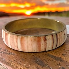 Vintage Tiger Shell Cowrie Bangle Bracelet Brass Shades Of Peach Patina Beachy