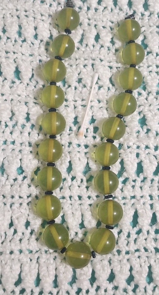 Vintage Bakelite Beaded Necklace Rare Translucent Lime Green