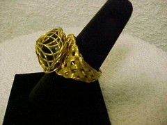 Vintage Gold Tone Wire Wraped Ring Caged Black Stone (Onyx?) Adjustable