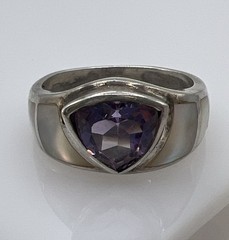 Vintage Sterling Silver 925 Trillion Cut Amethyst Mother Of Pearl Inlay Ring