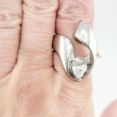 Vtg Sz 8 Ring Lg Pear Cubic Zirconia 18KGE White Gold Electroplated Jewelry Curl