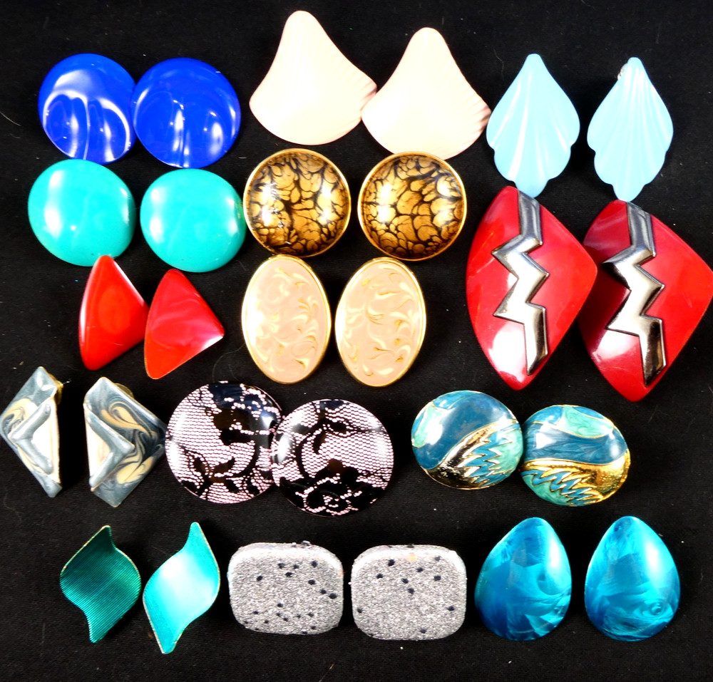 RETRO Vintage Metal Enamel Earrings Lot 14 Pairs Coloful Post Earrings Red Blue