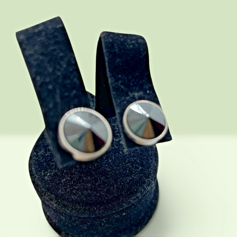 Rivoli Earrings Retro Smoky Gray Crystal Dainty Pierced Silvertone 3/8″ Stud