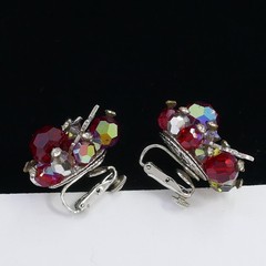 VINTAGE VENDOME AURORA BOREALIS CRYSTAL RED BEAD CLUSTER CLIP-ON EARRINGS
