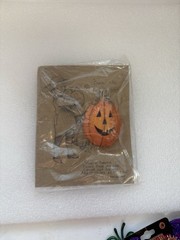 House of Lloyd All Smiles Magical Pumpkin Pin Brooch – New in Packaging