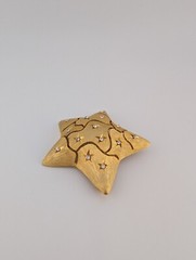 Vintage Signed JJ Brushed Gold Tone White Glass Rhinestone Chunky Star Brooch