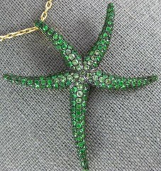 ESTATE EXTRA LARGE 3.51CT AAA TSAVORITE 18KT YELLOW GOLD 3D STARFISH FUN PENDANT