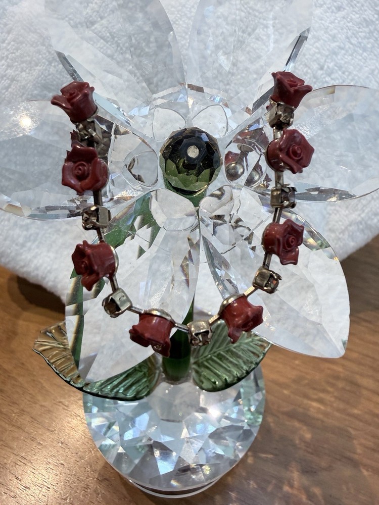 Vintage Bracelet with Deep Resin RoseFlowers and the rhinestone