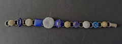 Vintage Button Bracelet Blue White Beige Glass & Plastic on Metal Base 6 1/2″