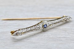 Signed Krementz 14K Gold and Platinum Topped Filigree Bar Brooch set