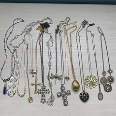 Vintage Quality Pendant Necklace Jewelry Lot Of 17 Variety Some Signed LB946