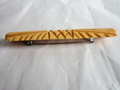 Vintage Cream Bakelite Bar Pin Carved Estate Jewelry 3 1/8″ Simichrome Tested