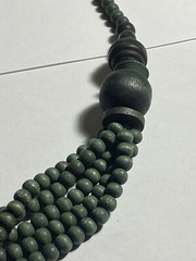 Vintage Wood Bead Necklace Dark Green Black 22.5” White Thread Spring Ring