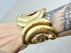 Vintage Jose Maria Barrera for Avon CORINTHIAN Hammered Gold Plate Cuff Bracelet