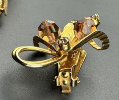 Hobé Gold Tone Flower Clip On Earrings W Amber/Champagne AB Crystals
