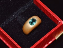 NATURAL 1.62CT EMERALD SOLID 750 18K GOLD MATTE DOME RING MODERNIST SIGNET STYLE