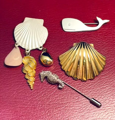 Nautical Brooch Lot Scallop Shell Whale Seahorse Stick Pin Sea Theme 4pc Vintage