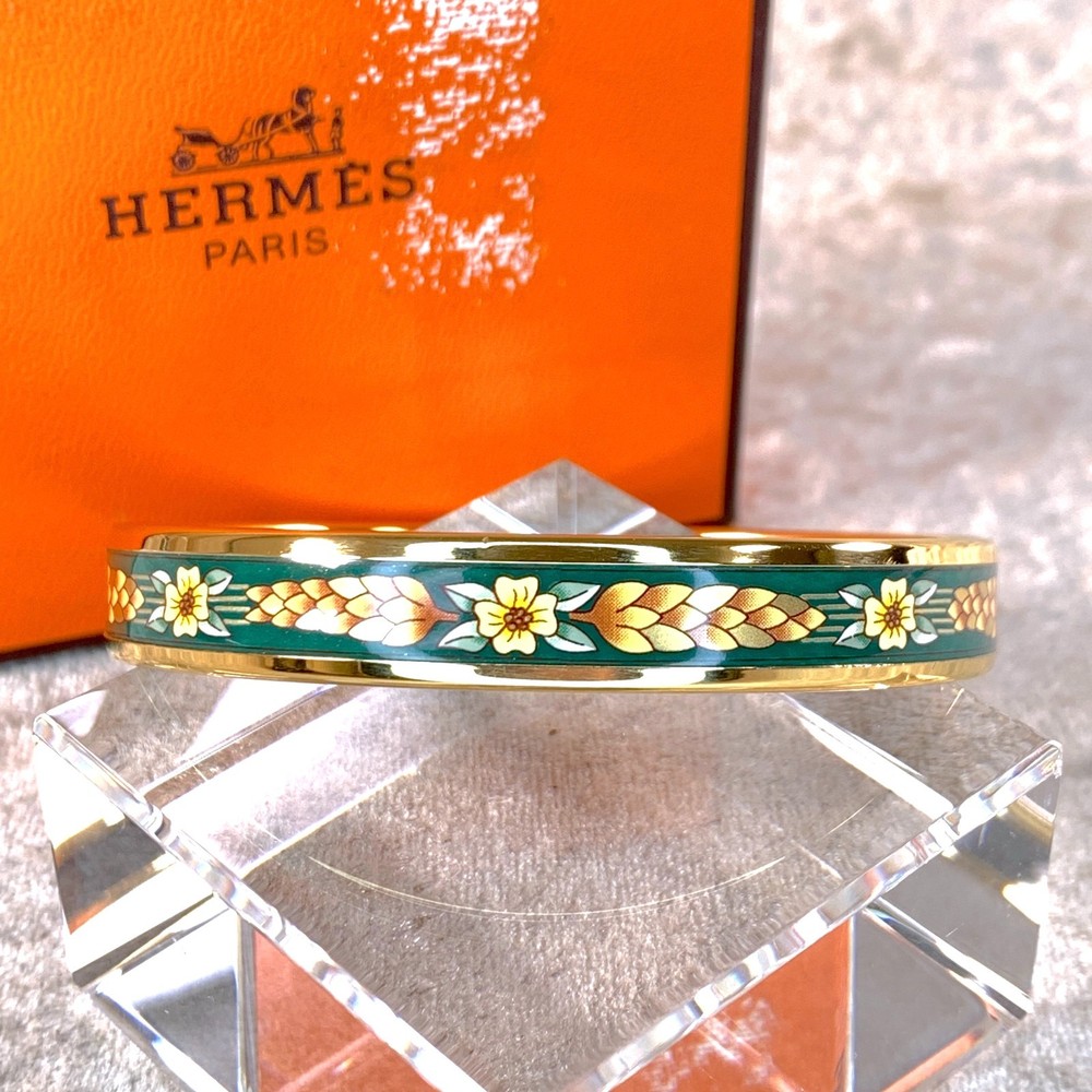Vintage Hermes Enamel Bangle Bracelet Green Enamel Hibiscus Gold Rim 65 w/Case