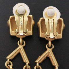 Donna Karan D.K.N.Y. Signed Matte Gold Tone Dangle Modernist Earrings Clip-on