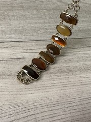 Vintage Unbranded 1960/70’s Faux Amber Gold Tone Bracelet