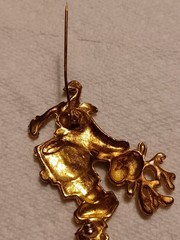 Vintage Gold-tone Reindeer Carrying Packages Brooch From 50-60’s