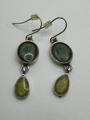 GEOMETRIC EARRINGS GREEN SILVER TONE DROP DANGLE MARKED KC VINTAGE