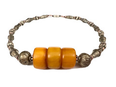 ATQ Yemeni Bedouin Ethnic Butterscotch Bakelite Silver Alloy Beads Necklace 19.5