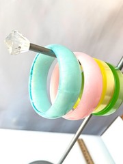 Vintage Stack Iridescent Pastel Bangle Lucite Bracelets Pink Yellow Blue Green