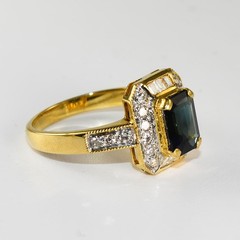 14K Yellow Gold Sapphire & Diamond Ring 4.6g