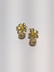 Vintage Gold Tone Flower & Wood Bead Stud Dangle Earrings 2″. BOHO. 70’s.