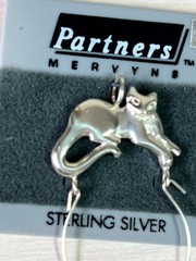 Vintage Partners Mervyns Sterling Silver Cat charm holder – excel condition