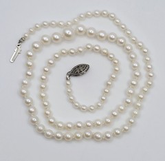 Vintage 21″ Graduated Cultured Pearl Necklace Signed Grassman Blake Sterling