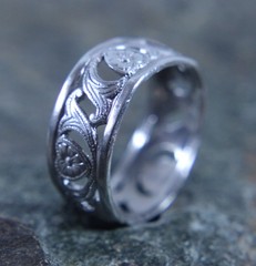 Vintage UNCAS Flower Band Ring Size 7 Sterling Silver Openwork Scroll Filigree