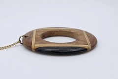 Vintage Gold Tone Wood Circle Pendant Necklace Mod MCM Segmented Geometric